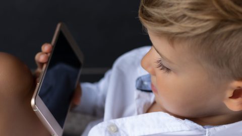 Tips for limiting screen time with children